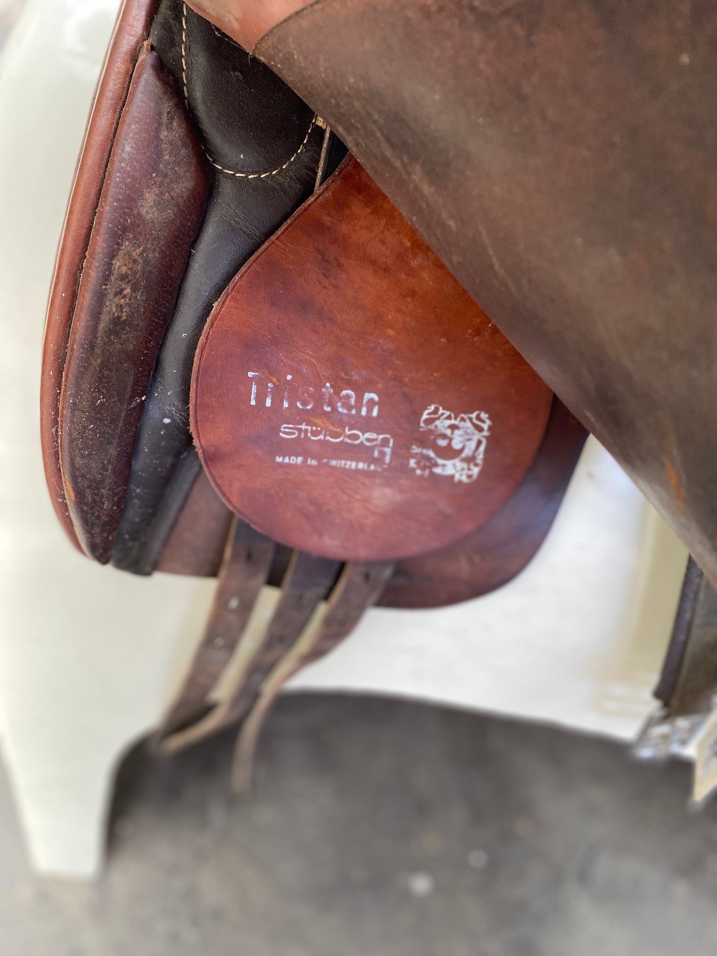 Stubben Tristan Dressage Saddle 17" Tan (239901)