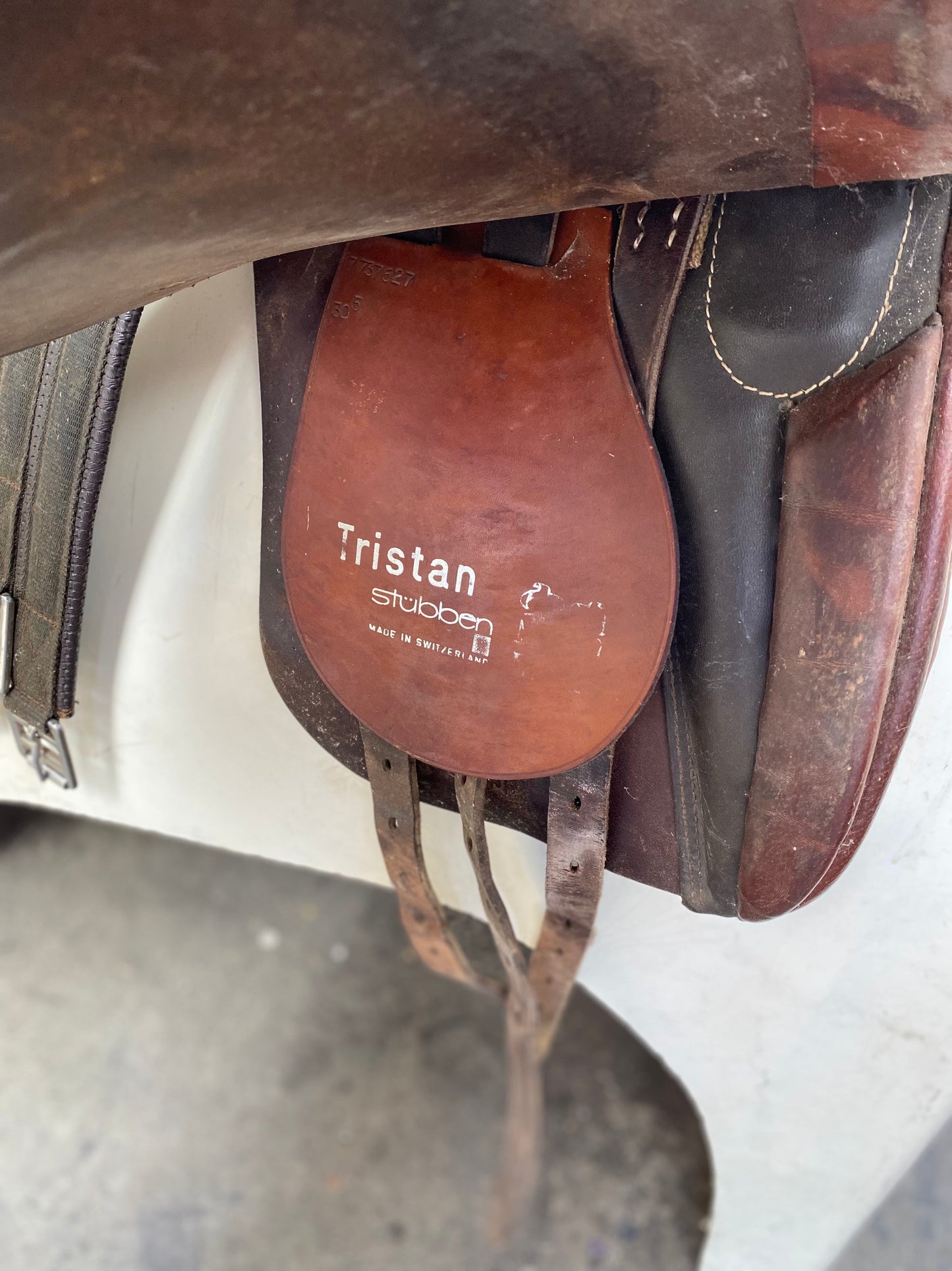 Stubben Tristan Dressage Saddle 17" Tan (239901)