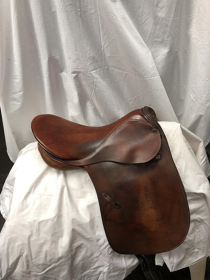 Stubben Dressage saddle 16” Tan/Brown (2311701)