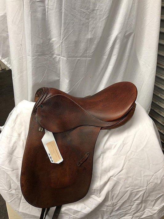 Stubben Dressage saddle 16” Tan/Brown (2311701)