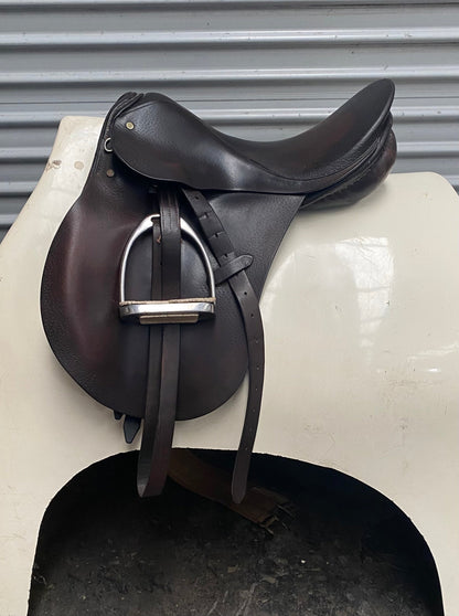 Dressage Saddle 16” Brown (239701)